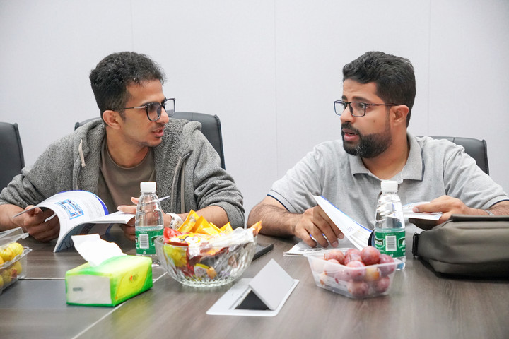 從源頭見(jiàn)證品牌實(shí)力|阿曼客戶深度參觀冰勛制冷工廠